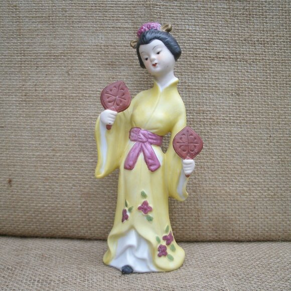 Vintage Otagiri Geisha Girl with Fans Porcelain Figurine - Picture 1 of 16